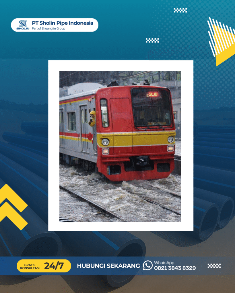 VIRAL! Rel Kereta Terendam Banjir Lagi, Ketahanan Drainase Diuji!